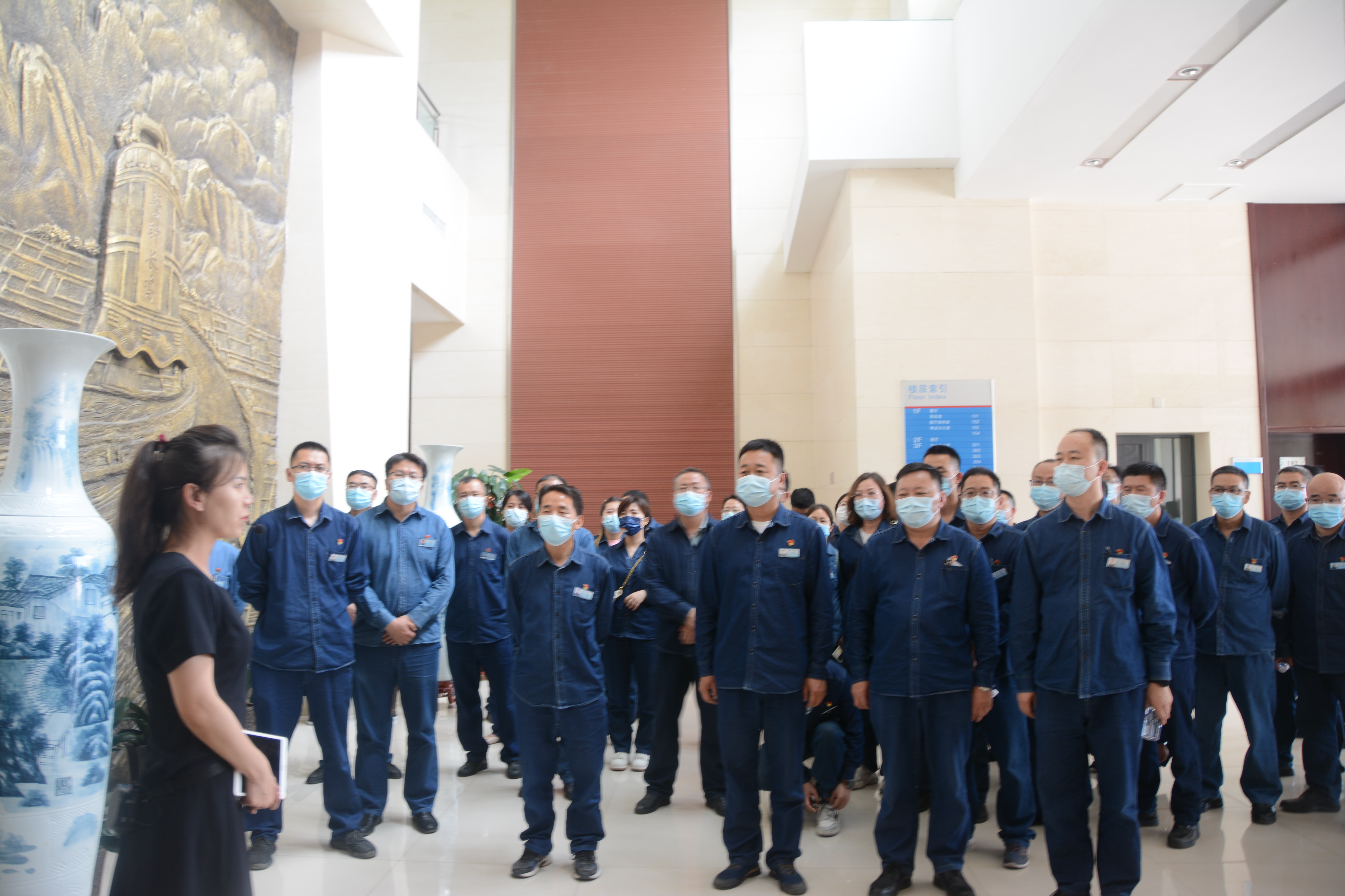 和寧公司紀(jì)委組織開展廉潔警示教育 (1).JPG